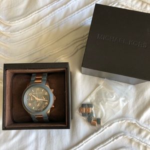 Authentic Michael kors watch rose gold and gray